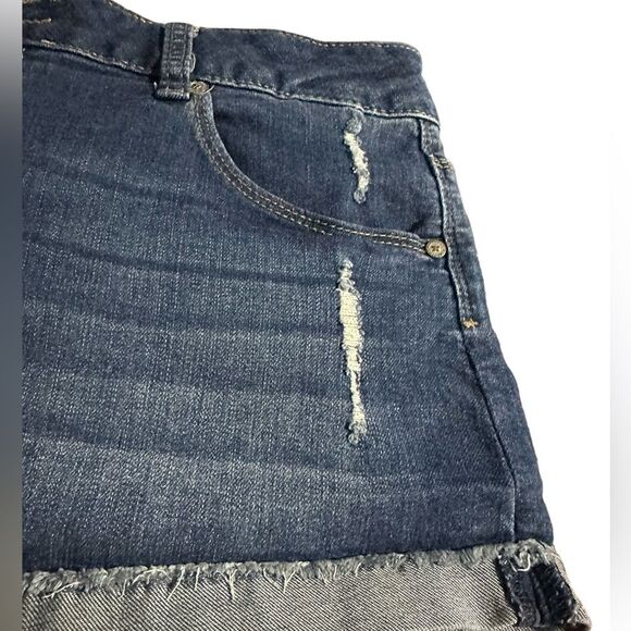 Altar’d state denim destressed cuffed shorts. Great condition. - Picture 3 of 10